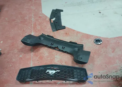 2006 Ford Mustang V6 из США, поврежденный, VIN 1ZVFT80N965191583